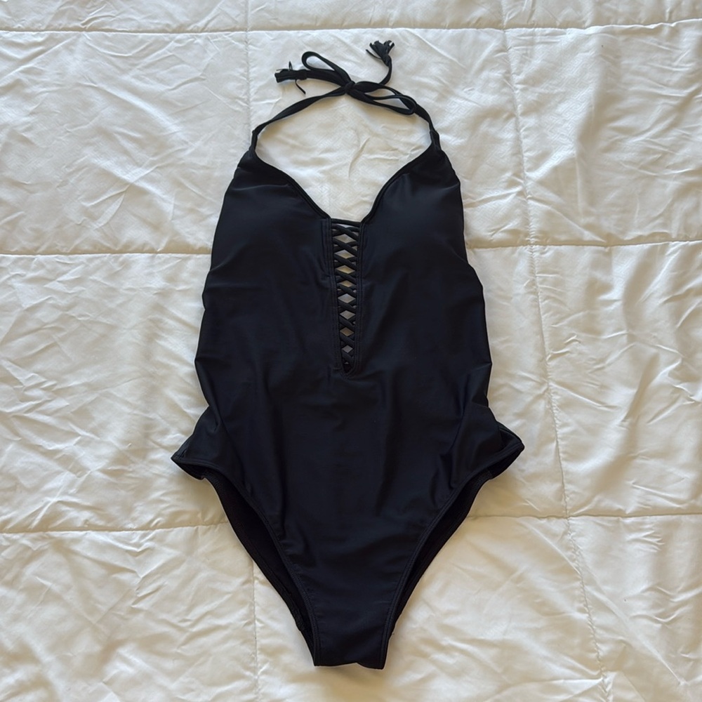 Hollister Open Back One Piece Swimsuit Black Medium